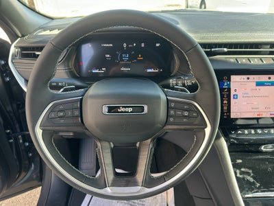 2026 Jeep Grand Cherokee Laredo Altitude