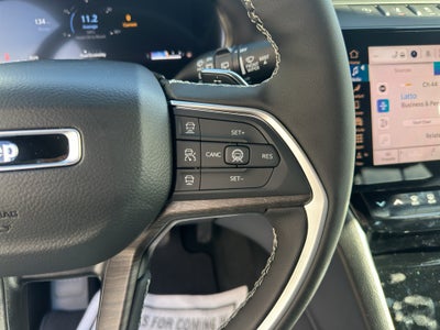2026 Jeep Grand Cherokee Laredo Altitude