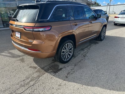 2027 Jeep Grand Cherokee Summit