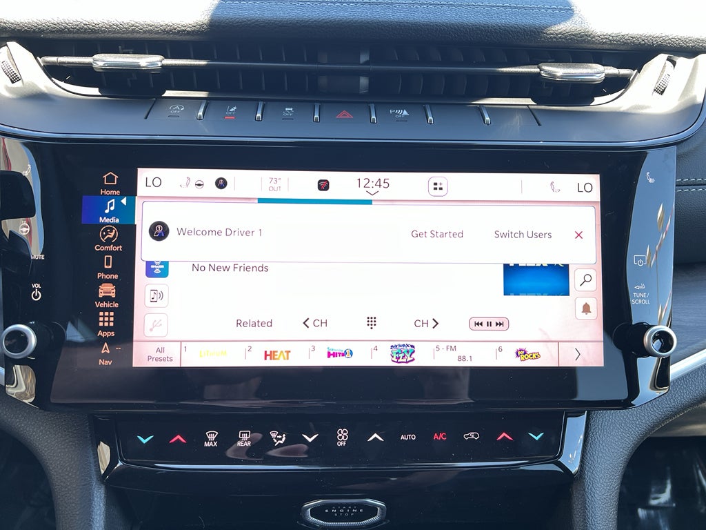 2026 Jeep Grand Cherokee Laredo Altitude