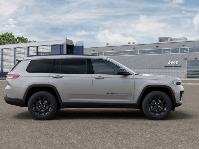 2026 Jeep Grand Cherokee Laredo Altitude