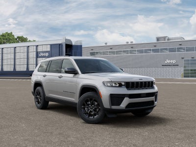 2026 Jeep Grand Cherokee Laredo Altitude