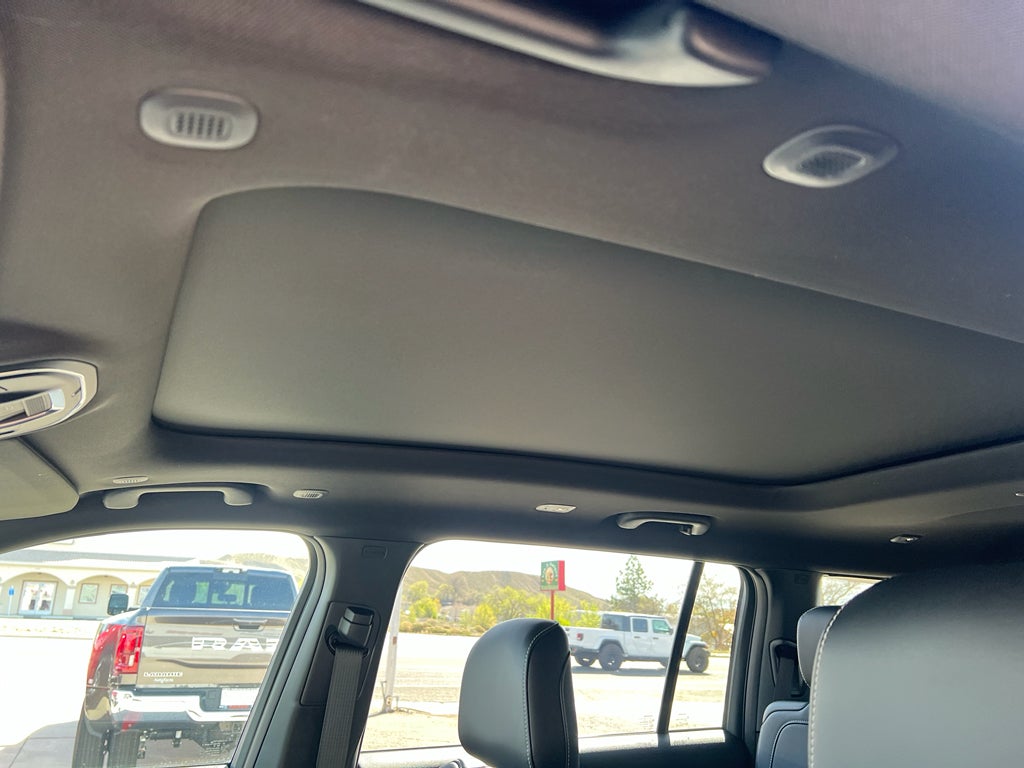 2026 Jeep Grand Cherokee Limited Reserve