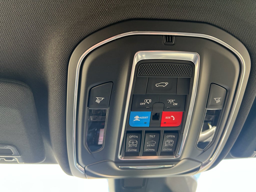 2026 Jeep Grand Cherokee Limited Reserve