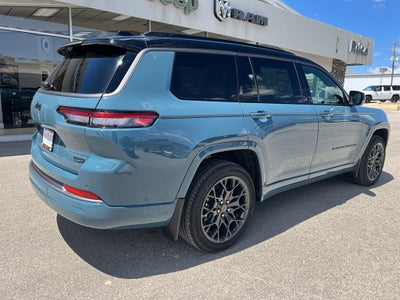 2026 Jeep Grand Cherokee Summit