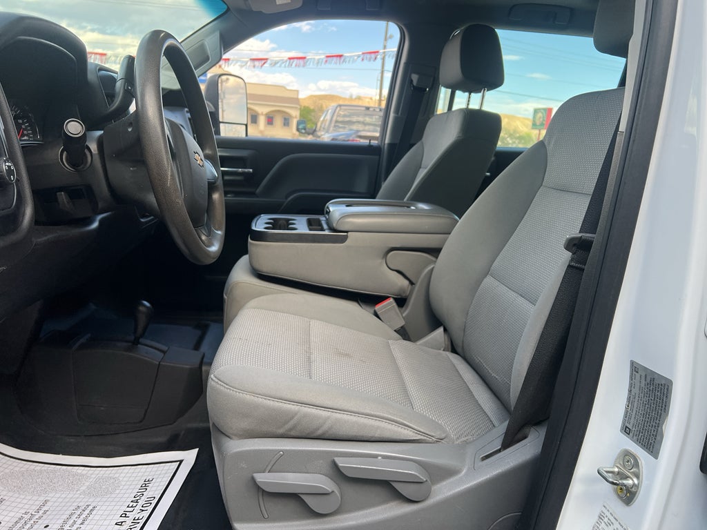 2019 Chevrolet Silverado 3500HD Chassis WT