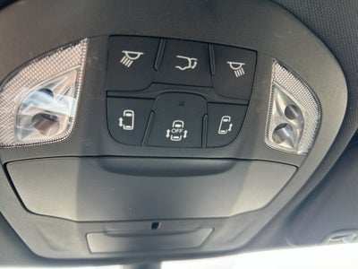 2025 Chrysler Voyager LX