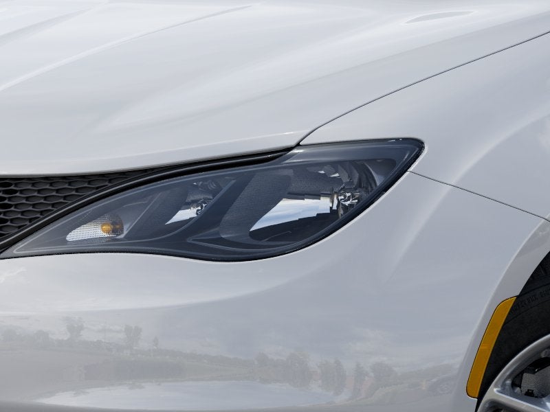 2025 Chrysler Voyager LX