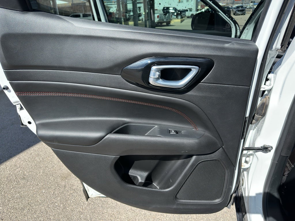 2025 Jeep Compass Trailhawk