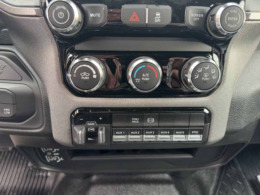 2025 RAM 5500 Chassis Tradesman