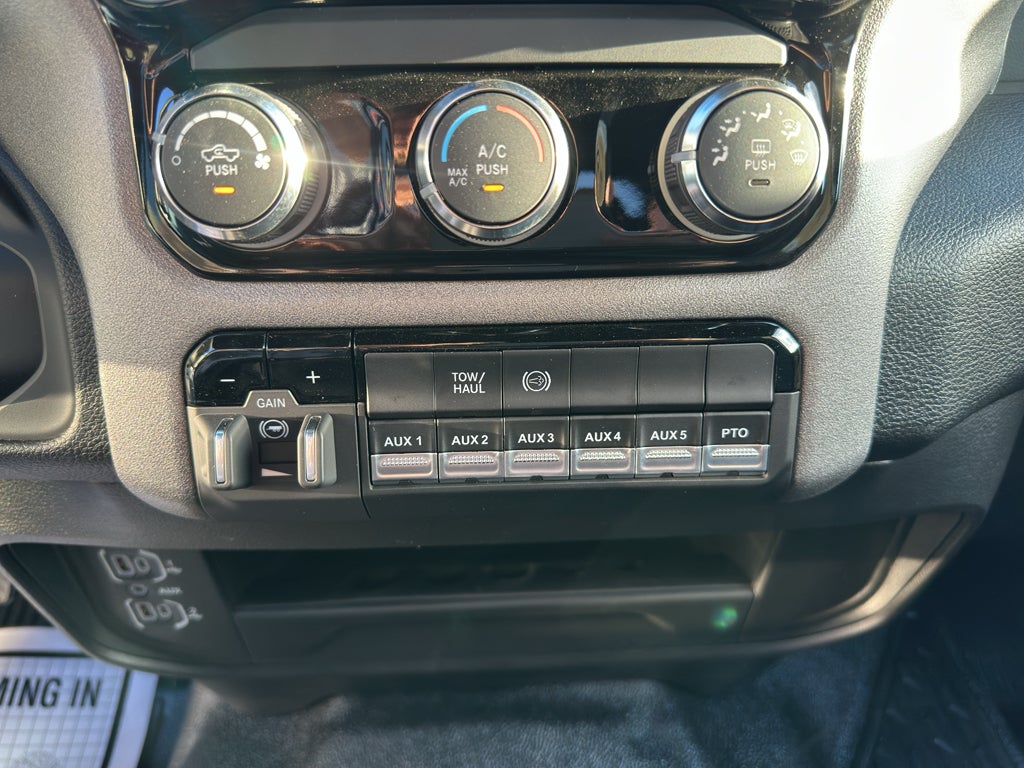 2027 RAM 3500 Chassis Cab Tradesman