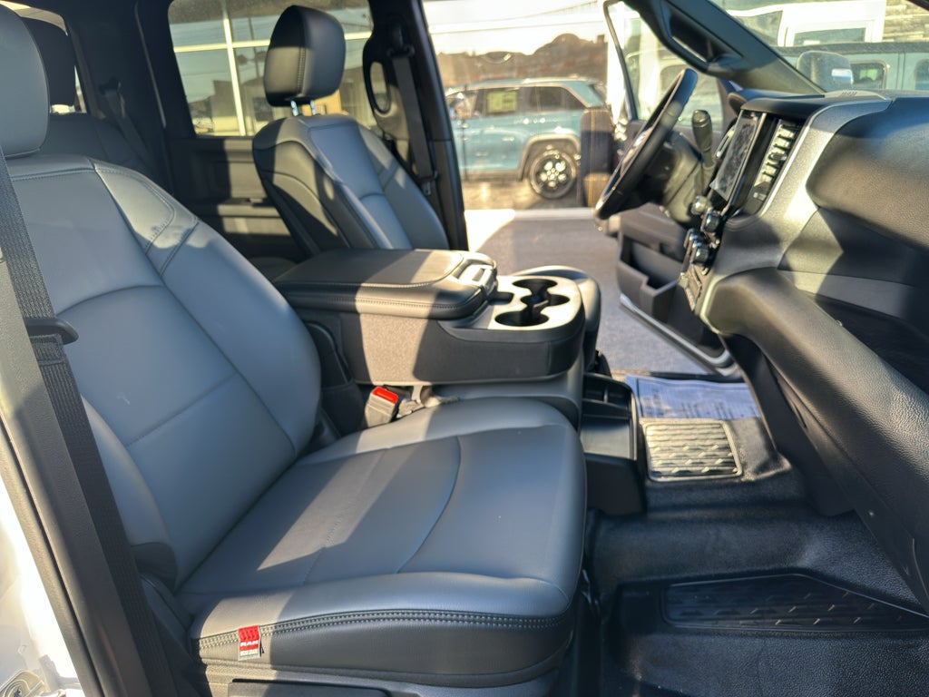 2027 RAM 3500 Chassis Cab Tradesman