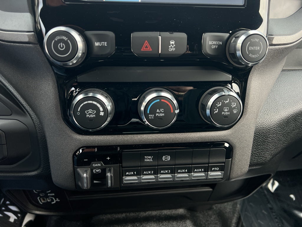 2026 RAM Ram 3500 Chassis Cab Tradesman