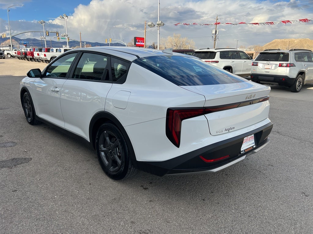 2025 Kia K4 LXS
