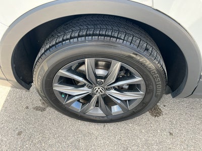 2023 Volkswagen Tiguan SE