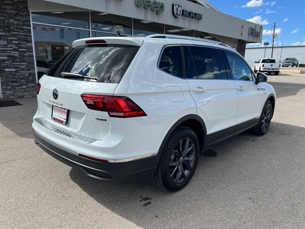 2023 Volkswagen Tiguan SE