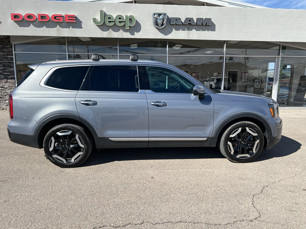 2025 Kia Telluride S