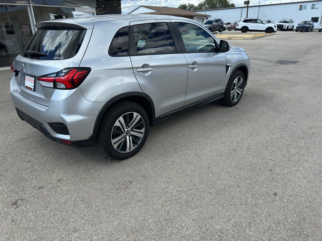 2024 Mitsubishi Outlander Sport ES