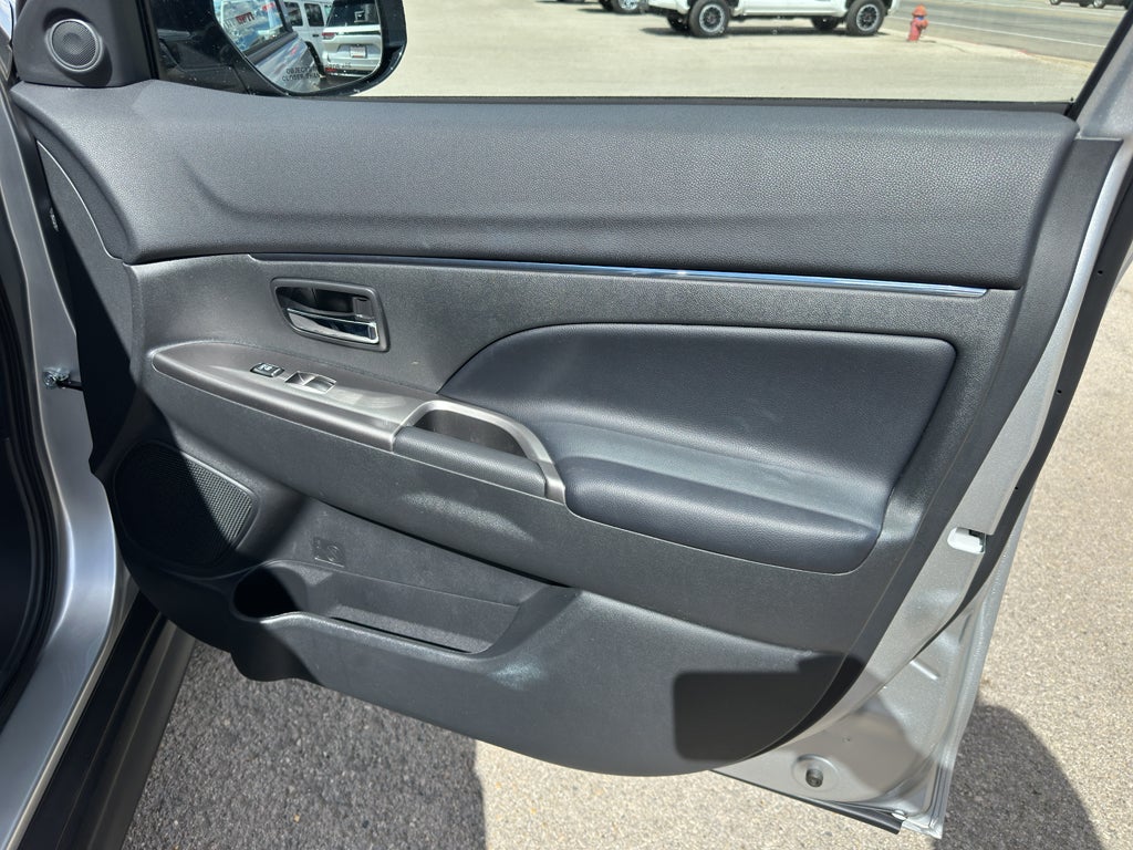 2024 Mitsubishi Outlander Sport ES