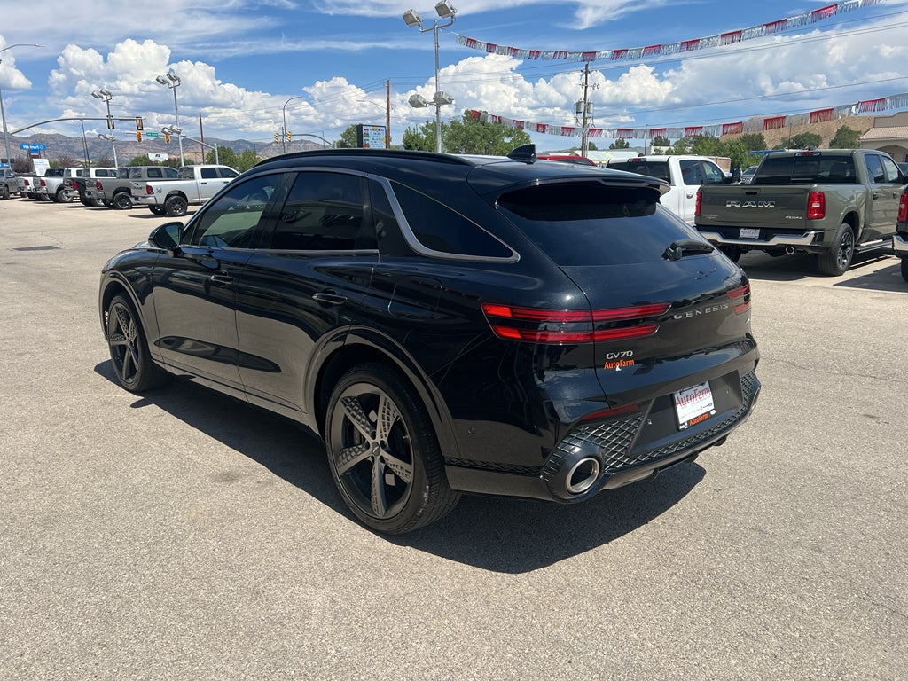 2023 Genesis GV70 2.5T
