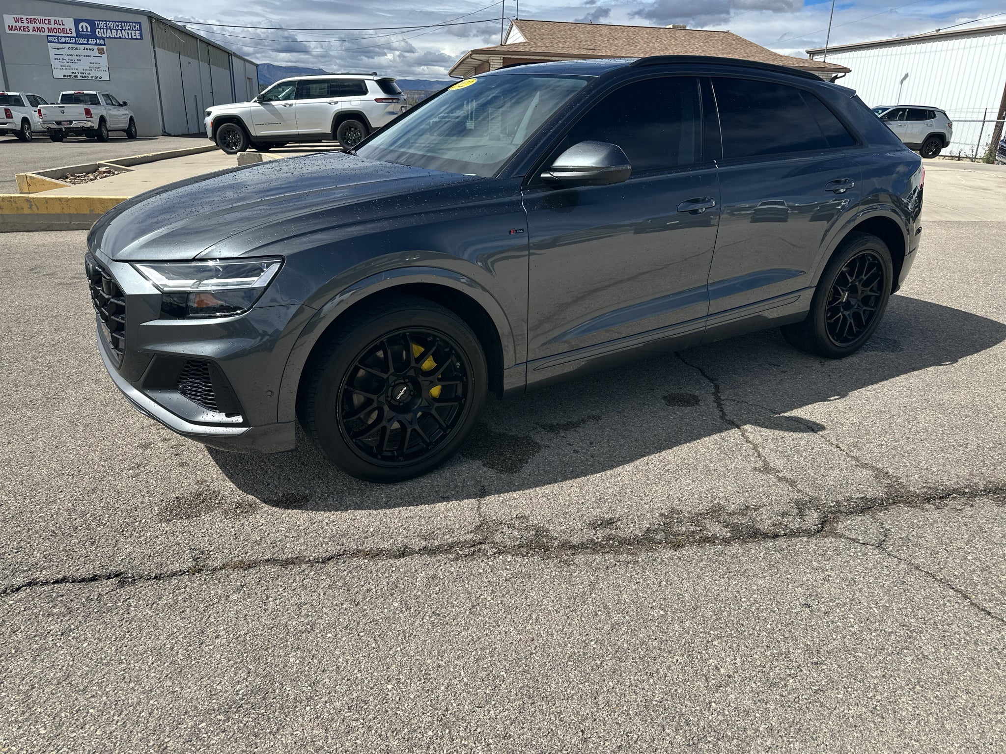 2022 Audi Q8 Premium Plus