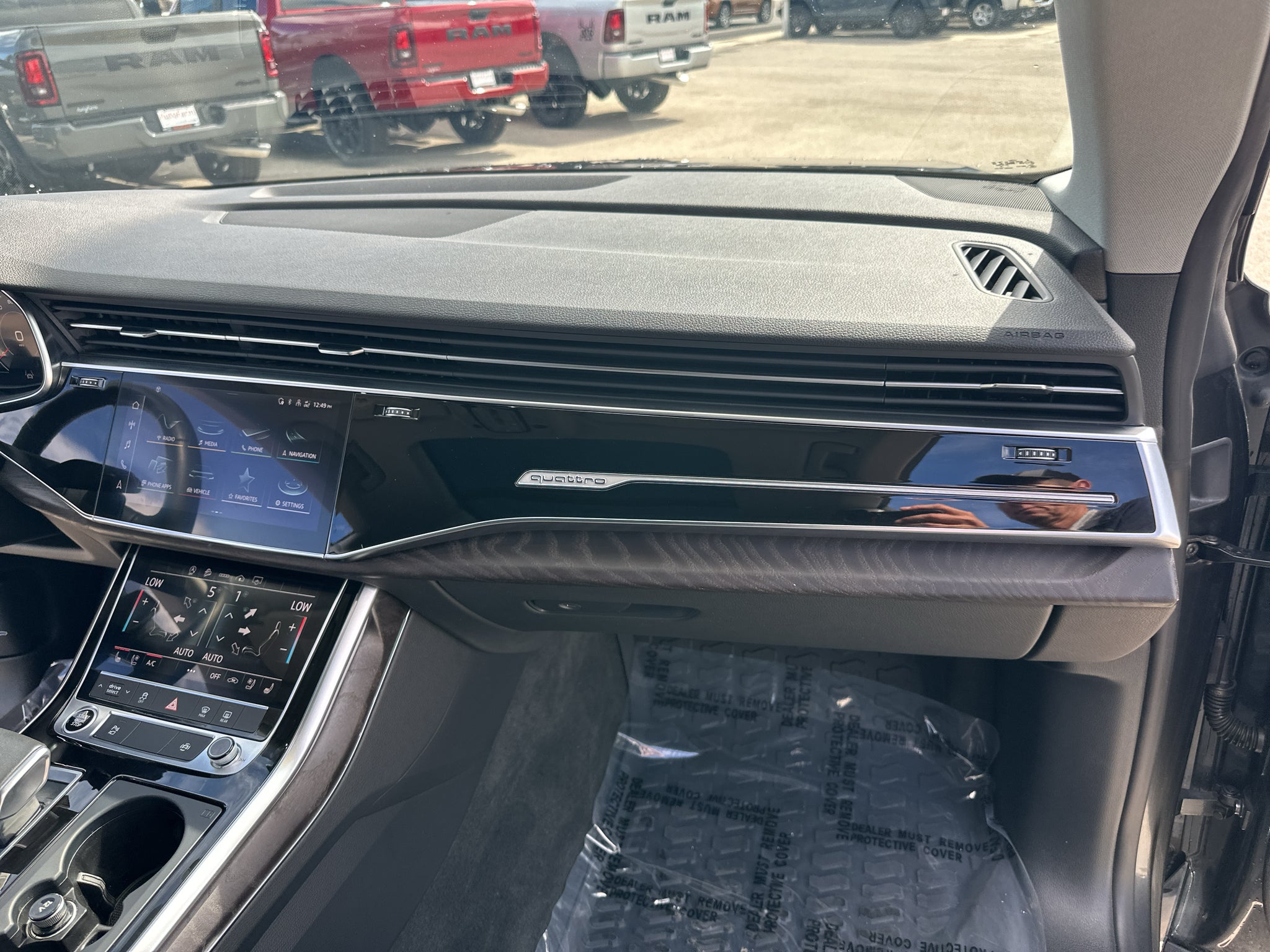 2022 Audi Q8 Premium Plus