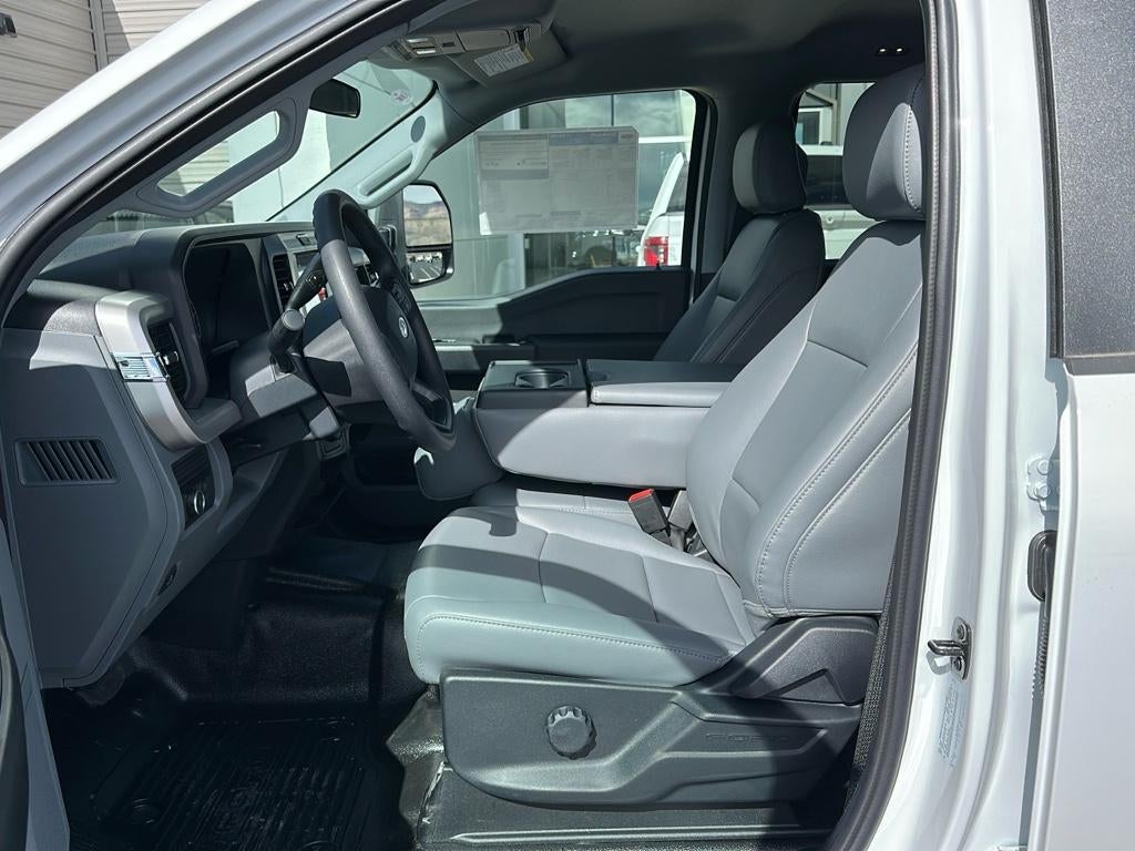 2025 Ford F-350 F-350® XL