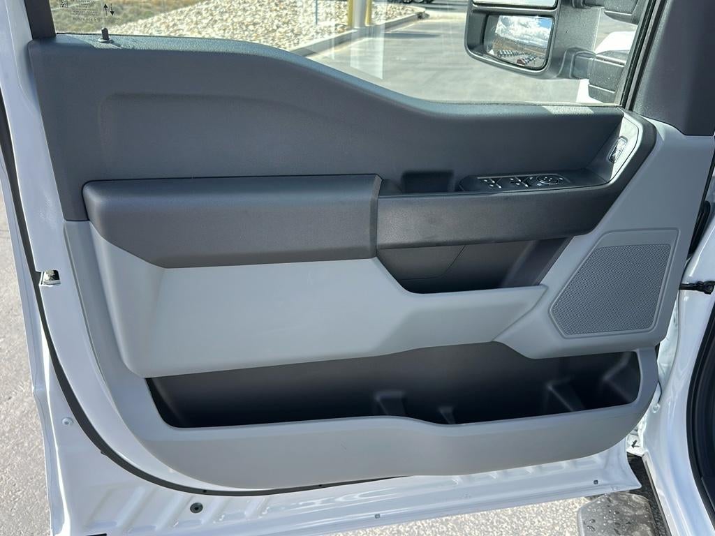 2025 Ford F-350 F-350® XL