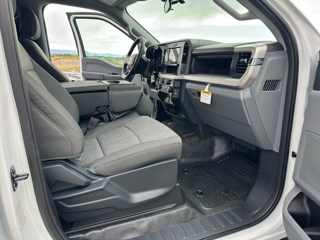 2026 Ford F-550 F-550® XL