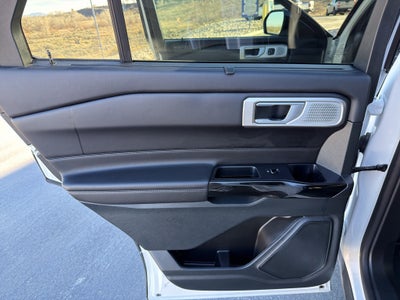 2023 Ford Explorer Platinum