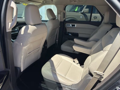 2023 Ford Explorer Platinum