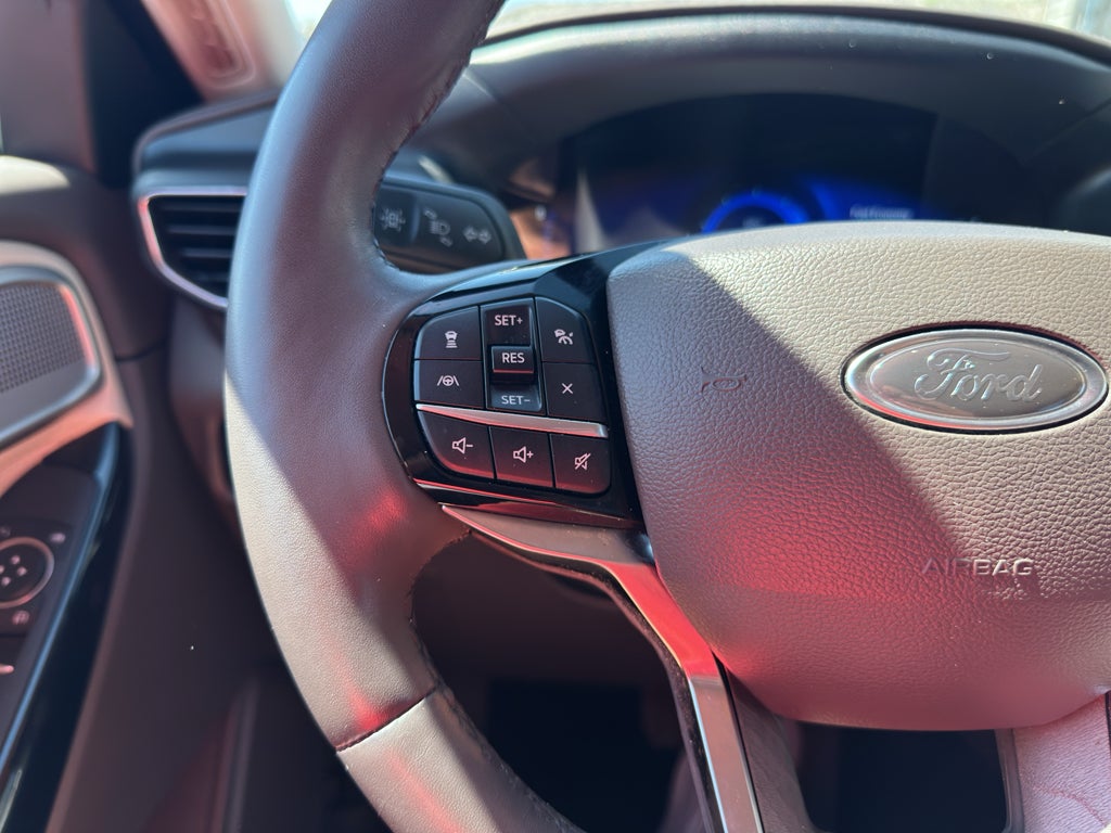 2023 Ford Explorer Platinum