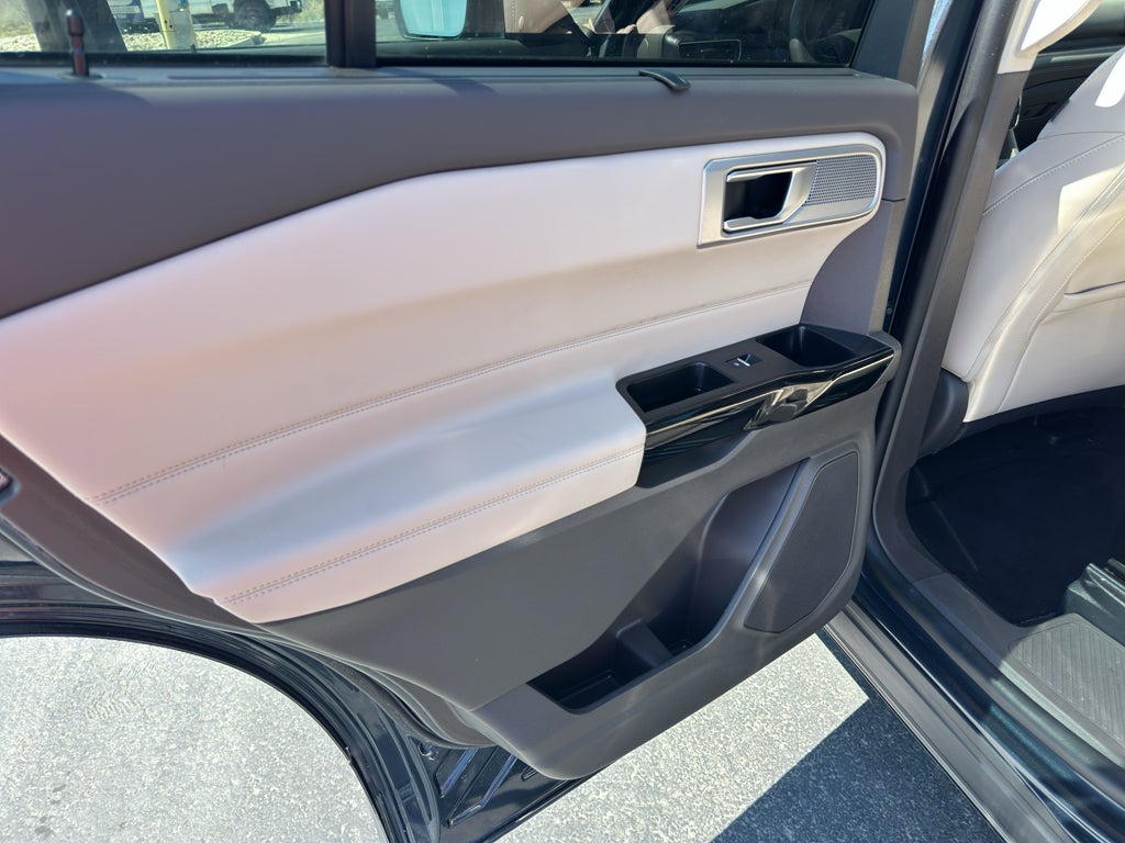 2023 Ford Explorer Platinum