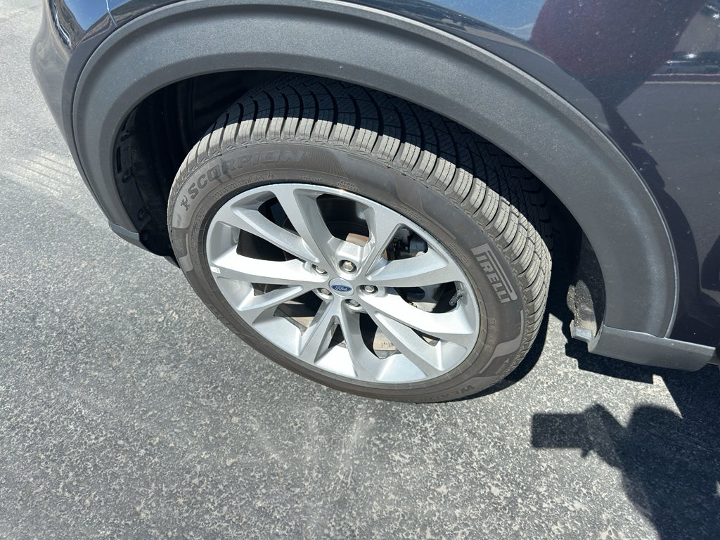 2023 Ford Explorer Platinum
