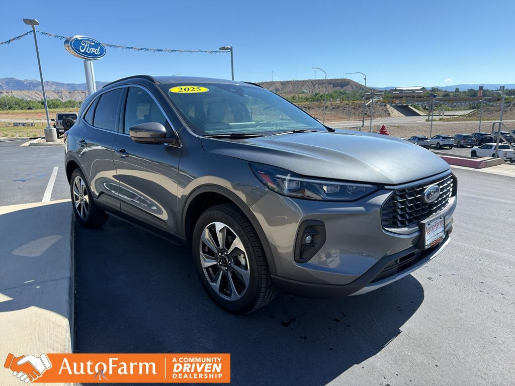 2025 Ford Escape Platinum