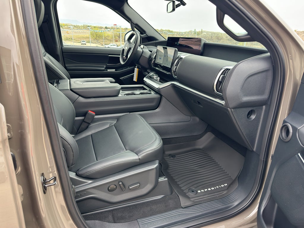 2026 Ford Expedition MAX MAX Platinum®