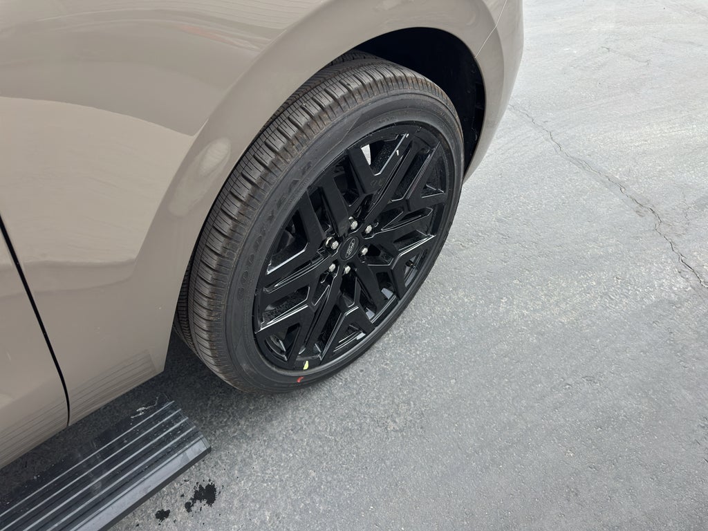 2026 Ford Expedition MAX MAX Platinum®