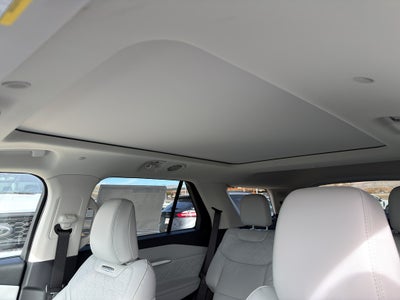 2026 Ford Explorer Platinum™