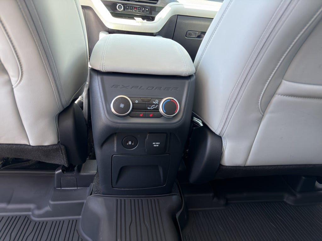 2026 Ford Explorer Platinum™