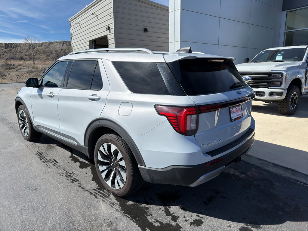 2025 Ford Explorer Platinum