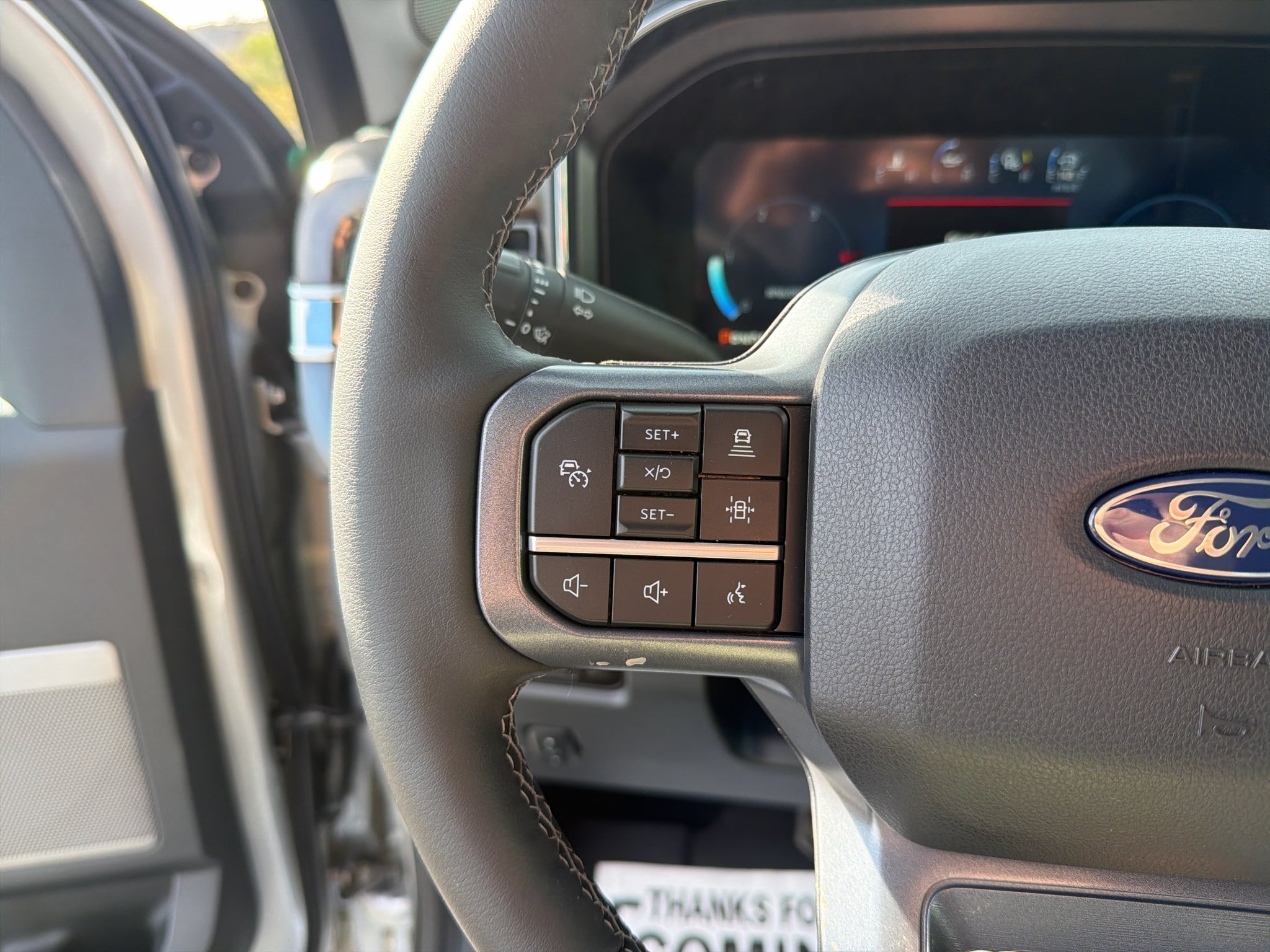 2027 Ford F-350 F-350® Lariat®