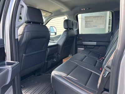 2027 Ford F-350 F-350® Lariat®