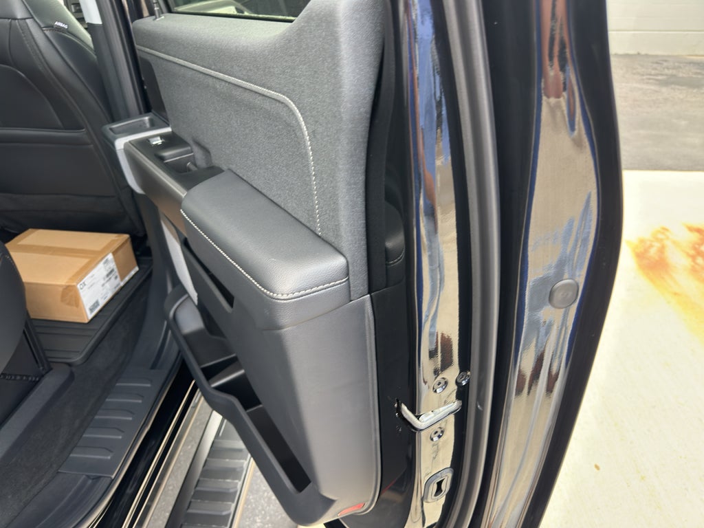 2026 Ford F-350 F-350® Lariat®