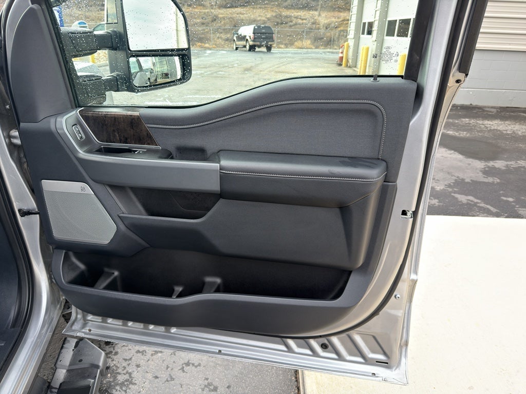 2024 Ford F-350 LARIAT