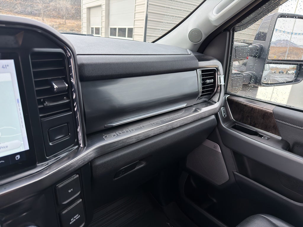 2024 Ford F-350 LARIAT