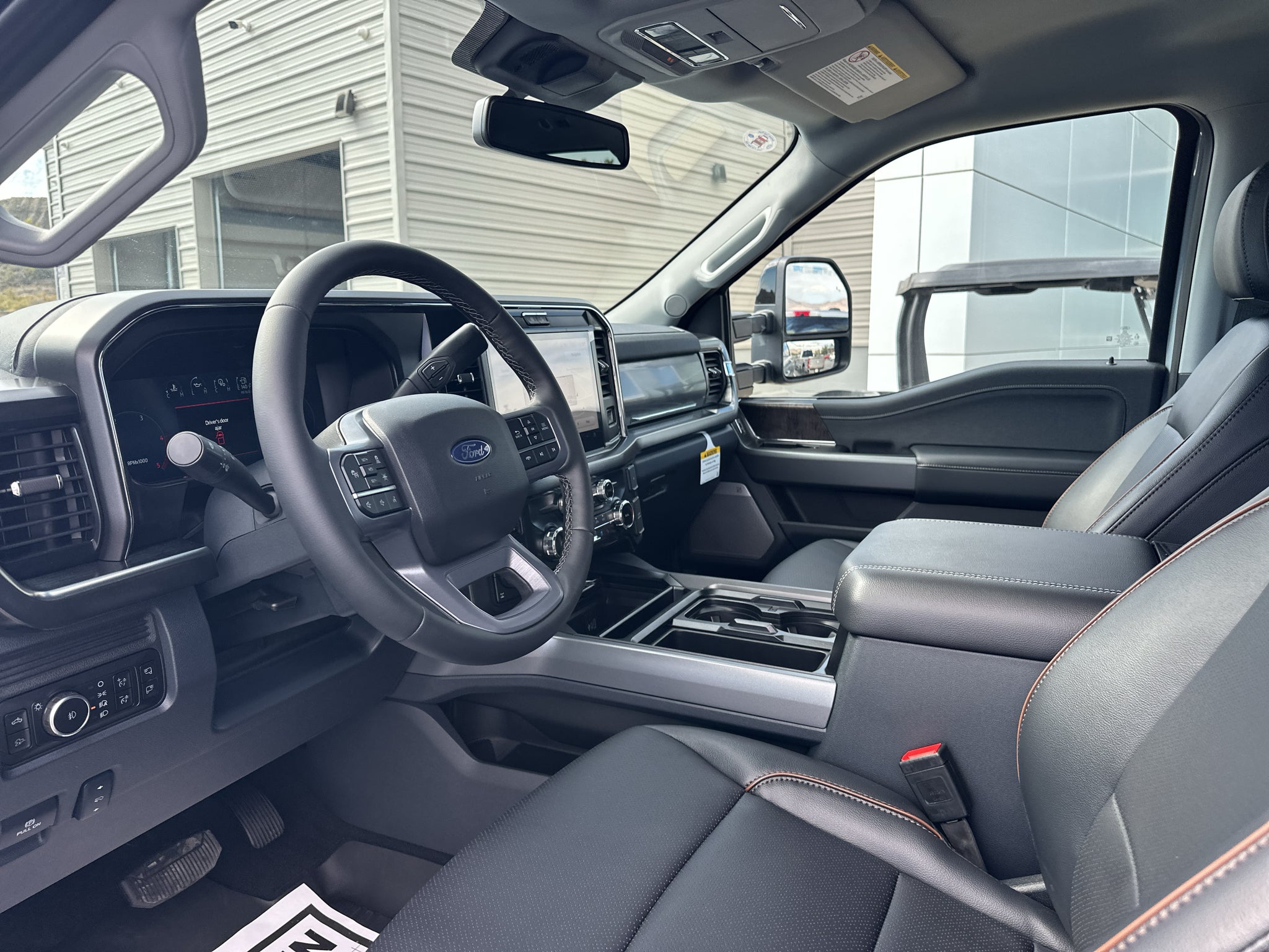2027 Ford F-350 F-350® Lariat®
