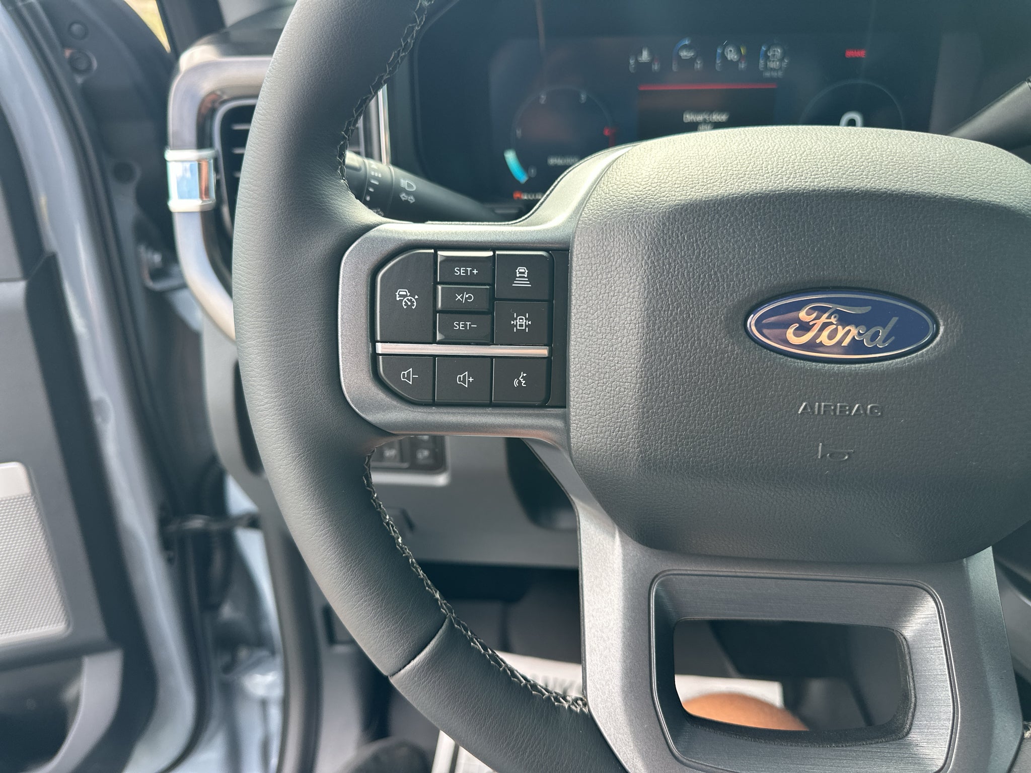 2027 Ford F-350 F-350® Lariat®