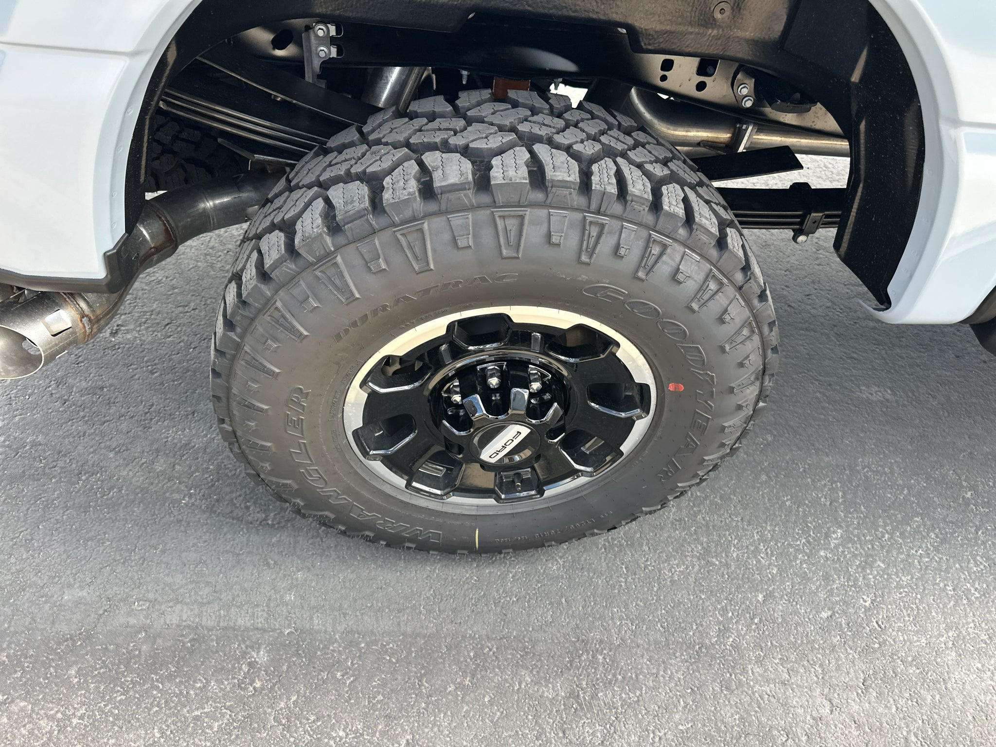 2027 Ford F-350 F-350® Lariat®