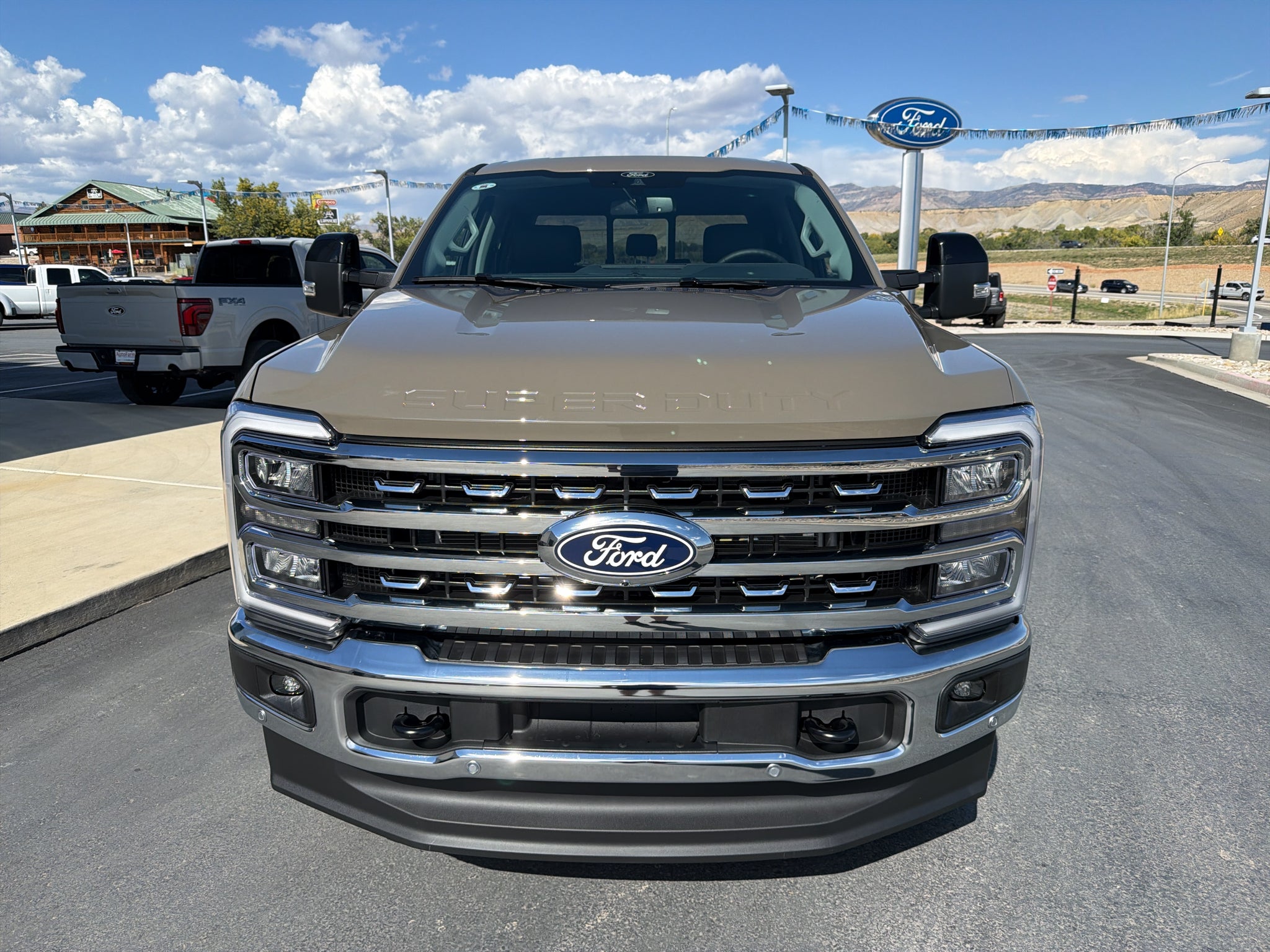 2027 Ford F-350 F-350® Lariat®