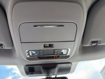 2027 Ford F-350 F-350® Lariat®